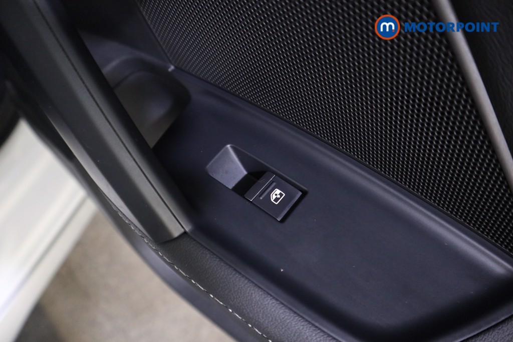 Audi A3 S Line Manual Petrol Saloon - Stock Number (1587232) - 20th supplementary image