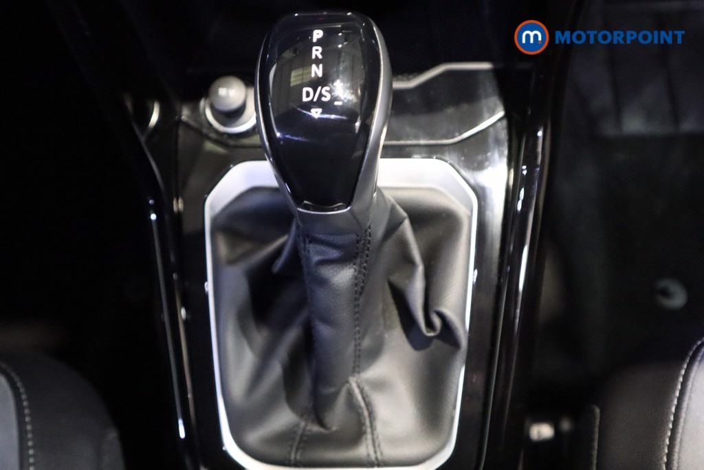 Volkswagen T-Roc R-Line Automatic Diesel SUV - Stock Number (1590939) - 5th supplementary image