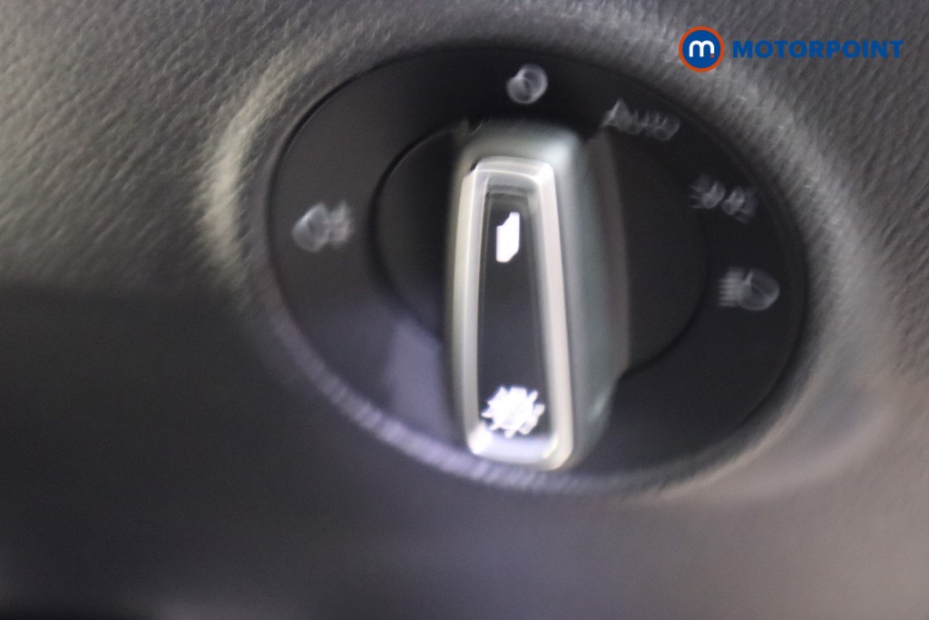 Volkswagen T-Roc R-Line Automatic Diesel SUV - Stock Number (1590939) - 16th supplementary image