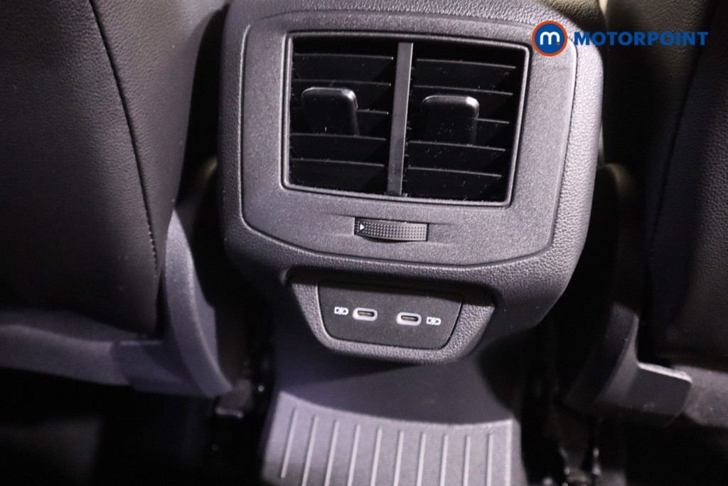 Volkswagen T-Roc R-Line Automatic Diesel SUV - Stock Number (1590939) - 28th supplementary image