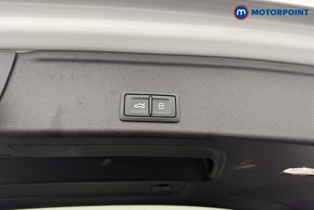 Audi A4 Black Edition Automatic Petrol Estate - Stock Number (1591872) - 23rd supplementary image