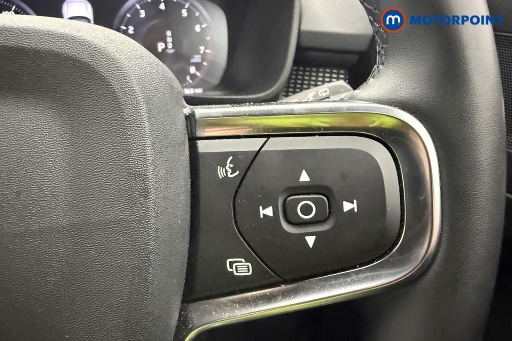 Volvo Xc40 R Design Automatic Petrol SUV - Stock Number (1594009) - 7th supplementary image