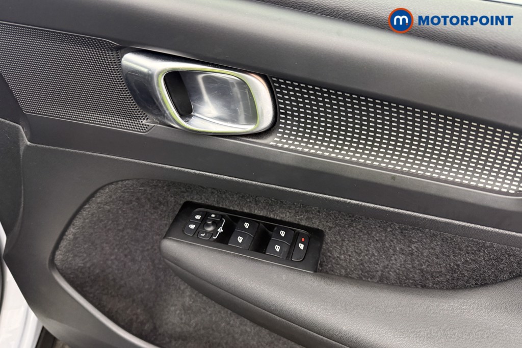 Volvo Xc40 R Design Automatic Petrol SUV - Stock Number (1594009) - 9th supplementary image