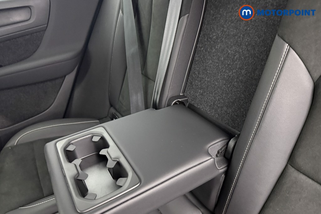 Volvo Xc40 R Design Automatic Petrol SUV - Stock Number (1594009) - 13th supplementary image