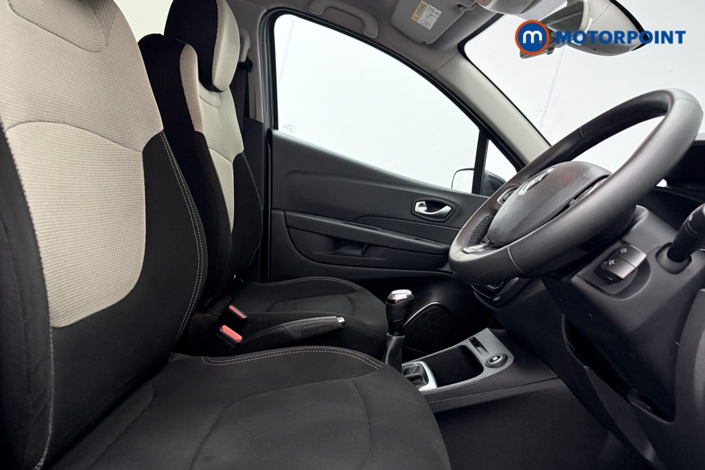 Renault Captur Iconic Manual Petrol SUV - Stock Number (1595302) - 7th supplementary image