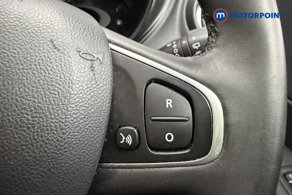 Renault Captur Iconic Manual Petrol SUV - Stock Number (1595302) - 14th supplementary image