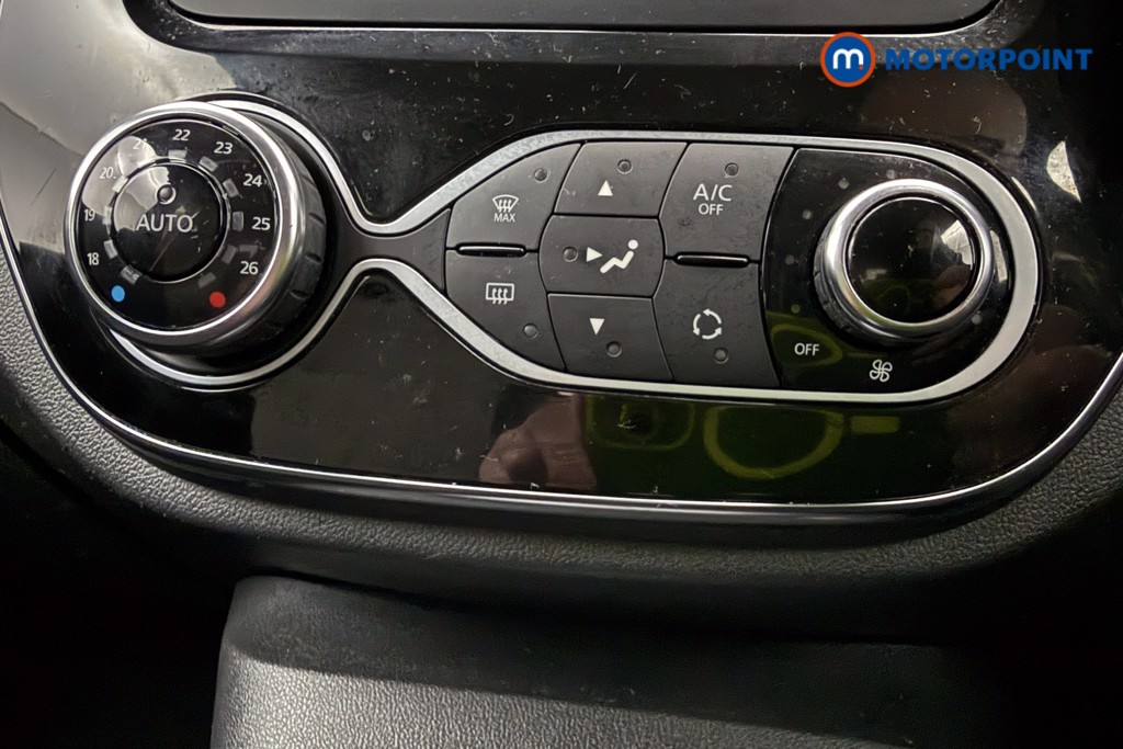 Renault Captur Iconic Manual Petrol SUV - Stock Number (1595302) - 15th supplementary image