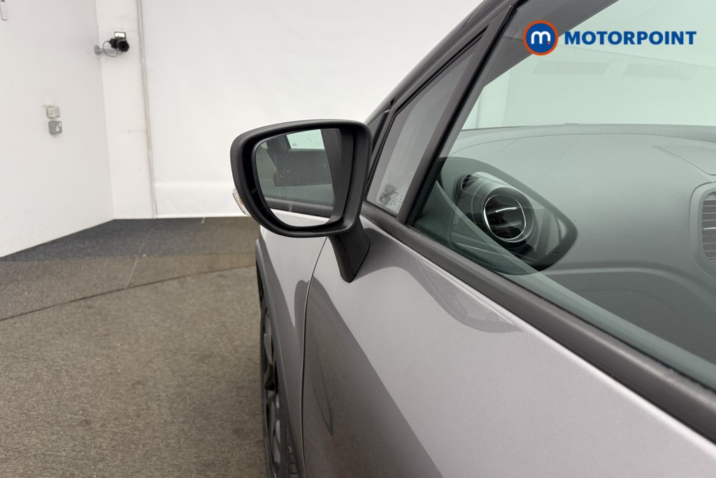 Renault Captur Iconic Manual Petrol SUV - Stock Number (1595302) - 27th supplementary image