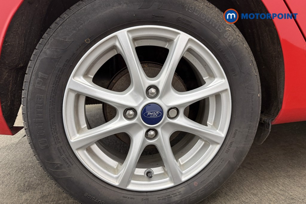 Ford Fiesta Zetec Manual Petrol Hatchback - Stock Number (1595655) - 9th supplementary image