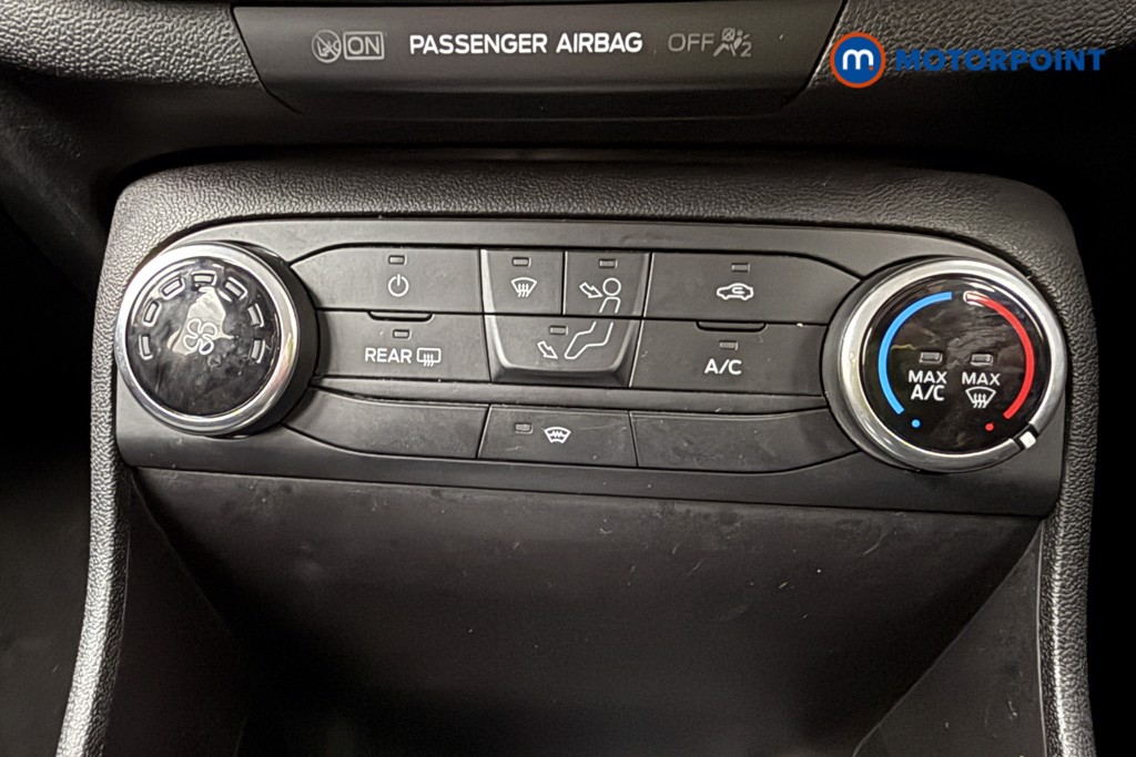 Ford Fiesta Zetec Manual Petrol Hatchback - Stock Number (1595655) - 15th supplementary image