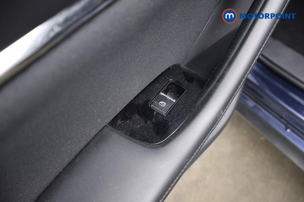 Mazda 3 Sport Lux Automatic Petrol Hatchback - Stock Number (1596565) - 33rd supplementary image