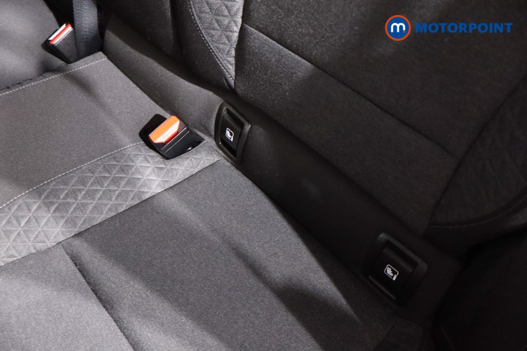 Renault Clio Iconic Manual Petrol Hatchback - Stock Number (1597950) - 23rd supplementary image