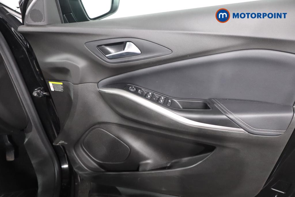 Vauxhall Grandland Ultimate Manual Petrol SUV - Stock Number (1602464) - 12th supplementary image