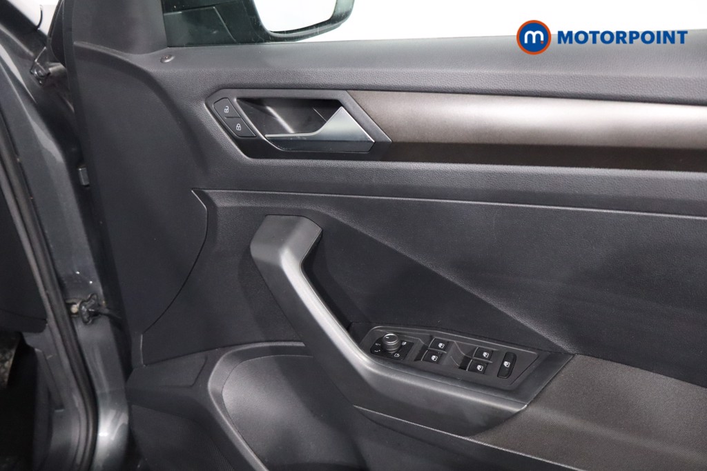 Volkswagen T-Roc SE Manual Petrol SUV - Stock Number (1603316) - 22nd supplementary image