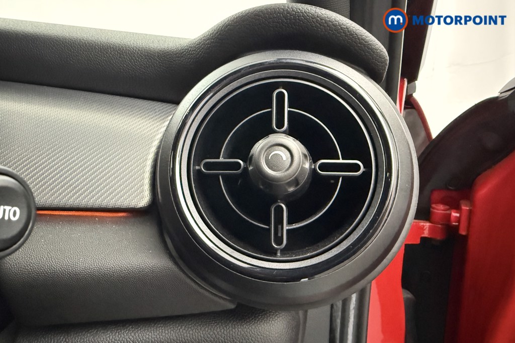 Mini Hatchback Cooper Exclusive Automatic Petrol Hatchback - Stock Number (1604479) - 17th supplementary image