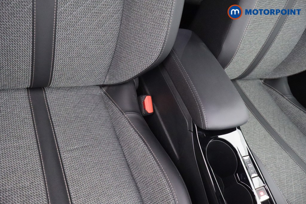 Peugeot 2008 Allure Automatic Petrol SUV - Stock Number (1604598) - 13th supplementary image