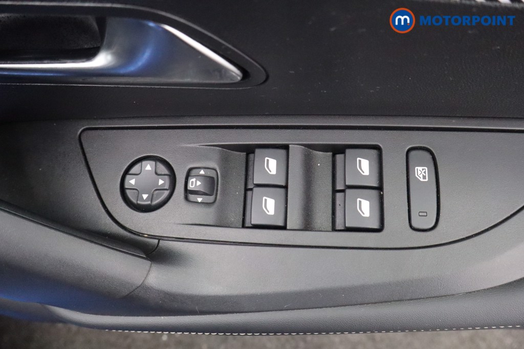 Peugeot 2008 Allure Automatic Petrol SUV - Stock Number (1604598) - 17th supplementary image