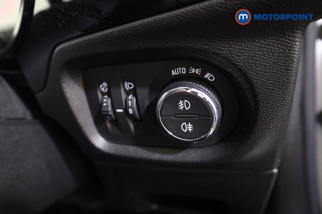 Vauxhall Corsa Sri Nav Premium Manual Petrol Hatchback - Stock Number (1605398) - 11th supplementary image