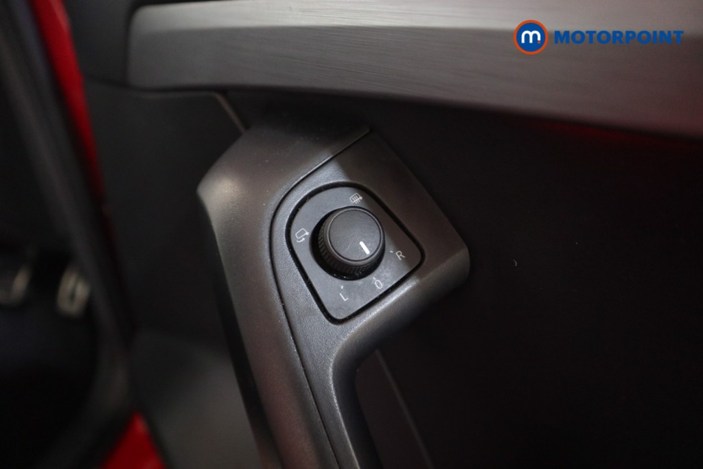 Seat Ateca Fr Sport Automatic Petrol SUV - Stock Number (1605456) - 14th supplementary image