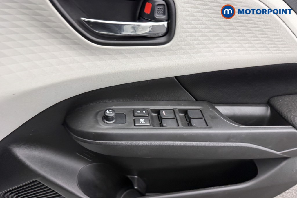 Suzuki Swift Motion Automatic Petrol Hatchback - Stock Number (1607406) - 15th supplementary image