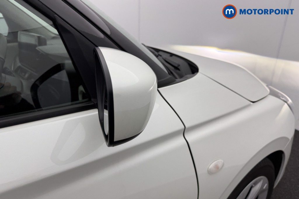 Suzuki Swift Motion Automatic Petrol Hatchback - Stock Number (1607406) - 17th supplementary image