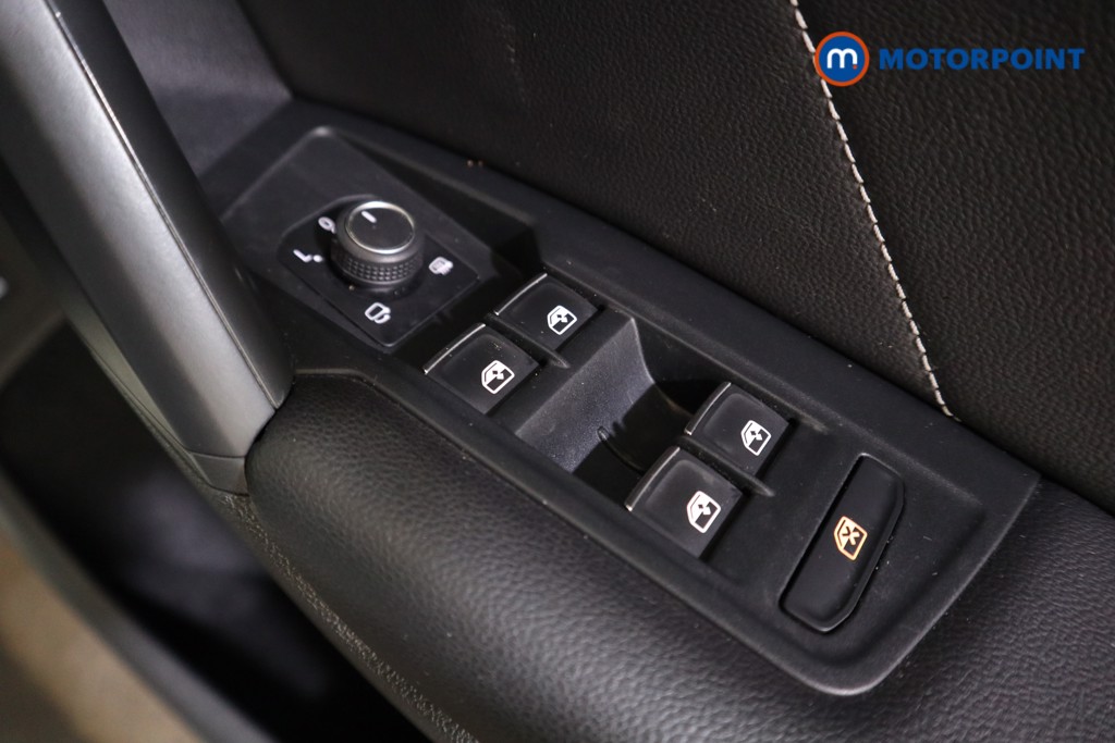 Volkswagen Tiguan R-Line Tech Automatic Petrol SUV - Stock Number (1607660) - 12th supplementary image