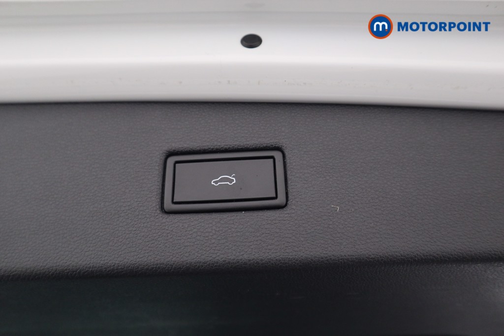 Volkswagen Tiguan R-Line Tech Automatic Petrol SUV - Stock Number (1607660) - 21st supplementary image