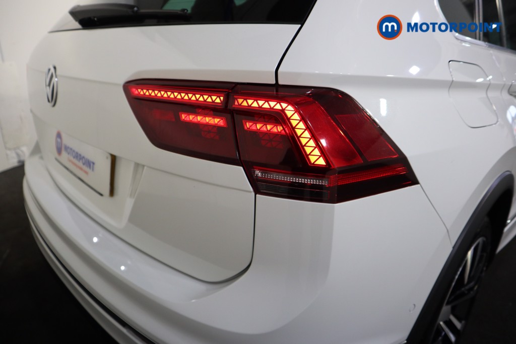 Volkswagen Tiguan R-Line Tech Automatic Petrol SUV - Stock Number (1607660) - 28th supplementary image