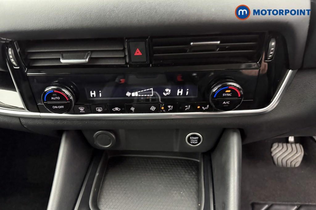 Nissan Qashqai N-Connecta Automatic Petrol SUV - Stock Number (1607765) - 10th supplementary image