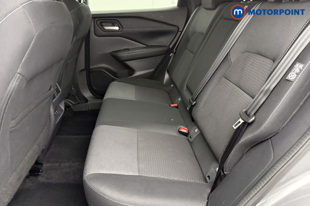 Nissan Qashqai N-Connecta Automatic Petrol SUV - Stock Number (1607765) - 23rd supplementary image