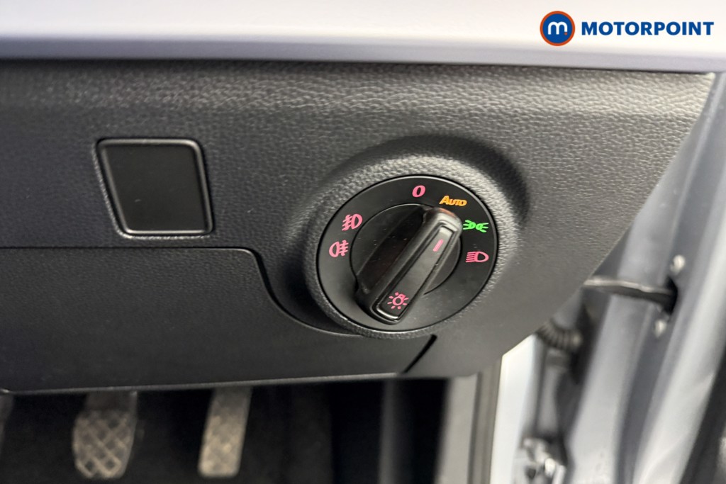 Seat Arona FR Manual Petrol SUV - Stock Number (1607894) - 16th supplementary image
