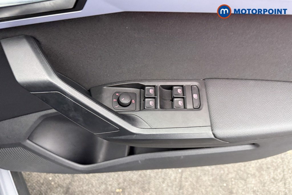 Seat Arona FR Manual Petrol SUV - Stock Number (1607894) - 17th supplementary image