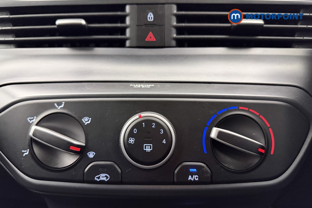 Hyundai I20 Se Connect Manual Petrol Hatchback - Stock Number (1608171) - 12th supplementary image