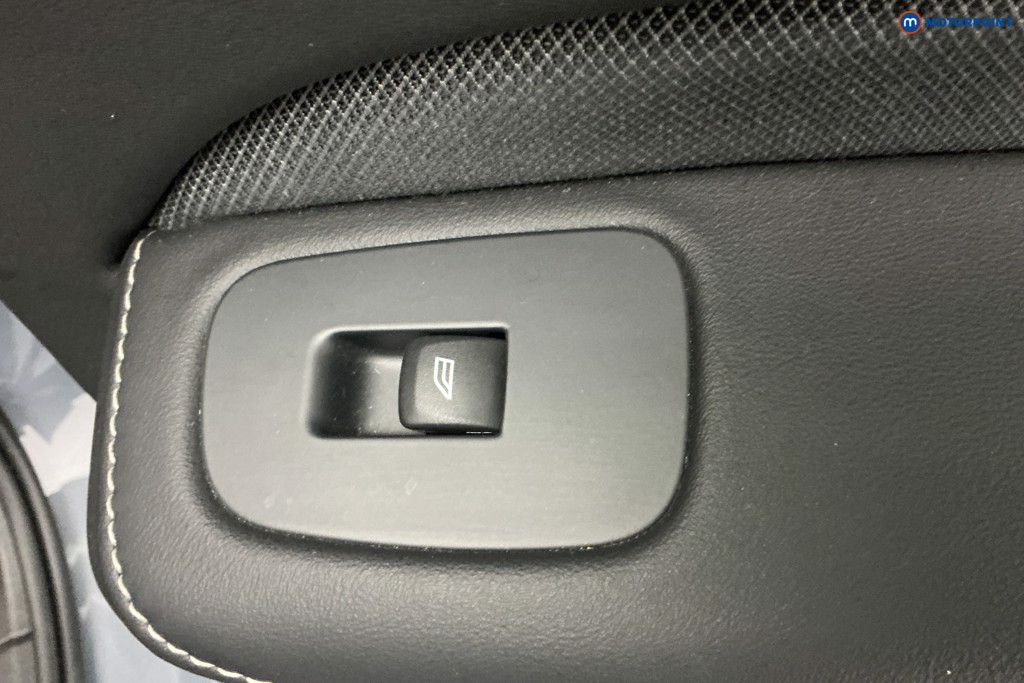 Volvo V60 R Design Automatic Petrol Estate - Stock Number (1608196) - 33rd supplementary image