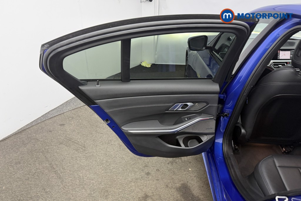 BMW 3 Series M Sport Automatic Petrol Saloon - Stock Number (1608391) - 8th supplementary image