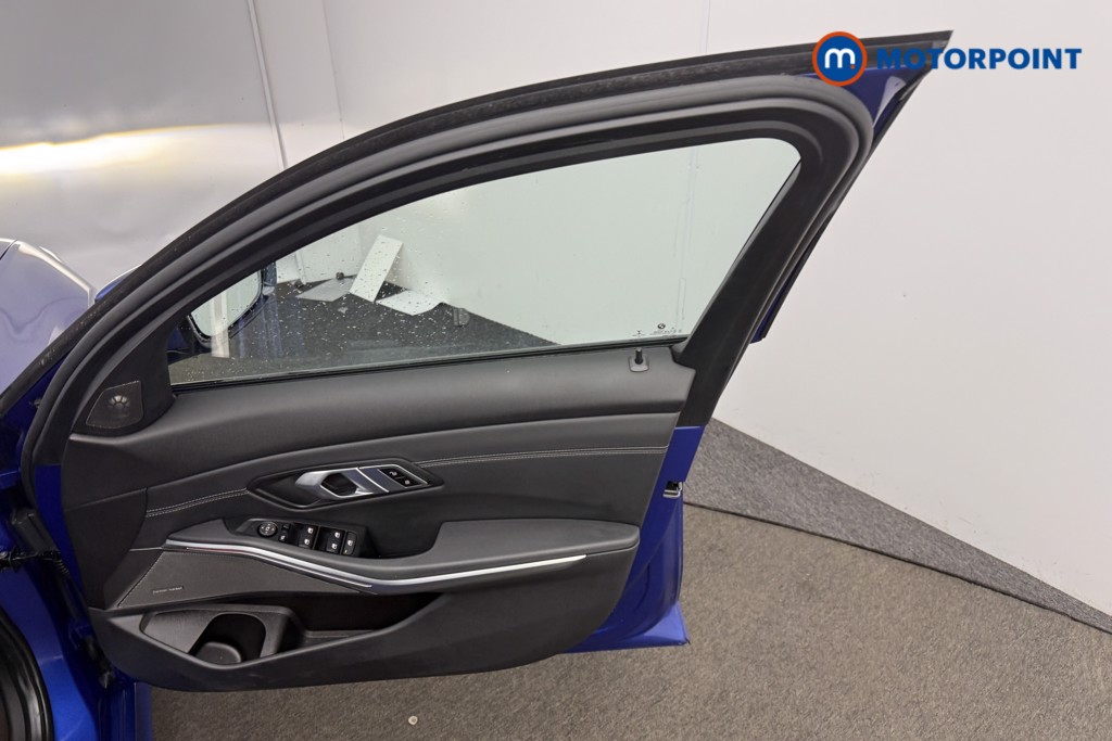 BMW 3 Series M Sport Automatic Petrol Saloon - Stock Number (1608391) - 19th supplementary image