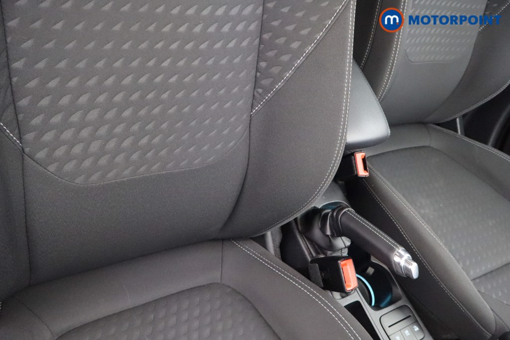 Ford Fiesta Titanium Manual Petrol Hatchback - Stock Number (1608549) - 15th supplementary image