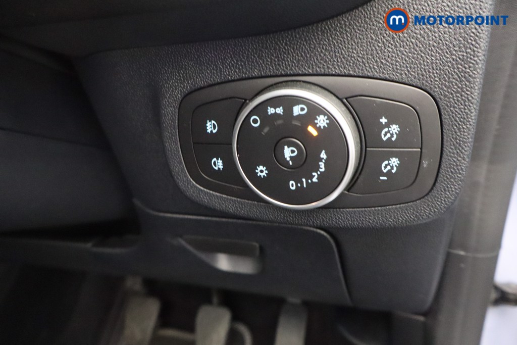 Ford Fiesta Titanium Manual Petrol Hatchback - Stock Number (1608549) - 16th supplementary image