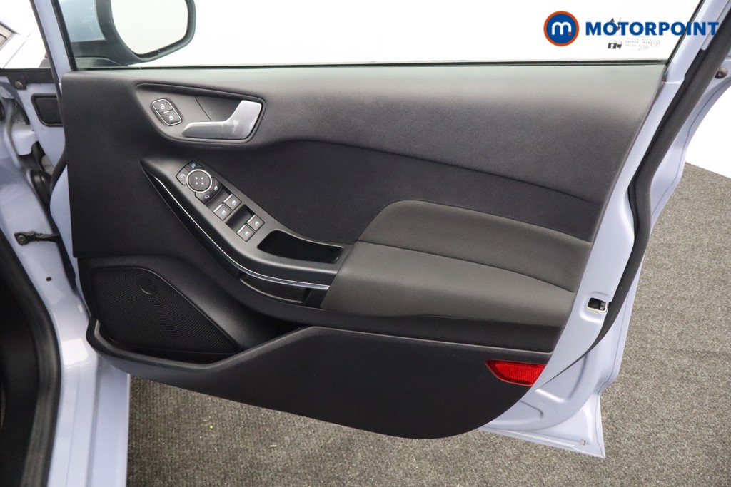 Ford Fiesta Titanium Manual Petrol Hatchback - Stock Number (1608549) - 18th supplementary image
