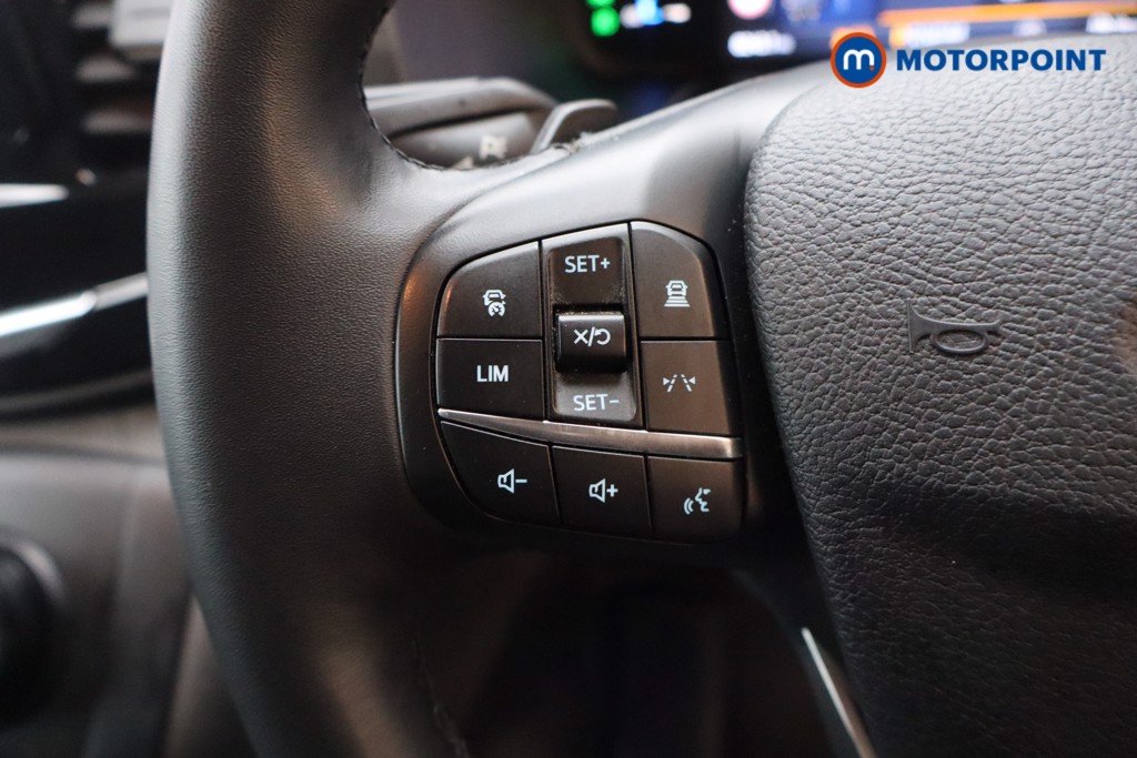 Ford Transit Limited Automatic Diesel Medium Roof Van - Stock Number (1608659) - 5th supplementary image