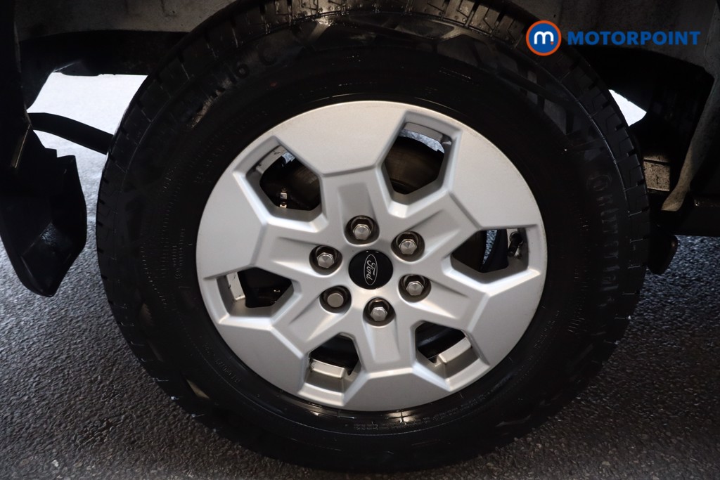 Ford Transit Limited Automatic Diesel Medium Roof Van - Stock Number (1608659) - 7th supplementary image