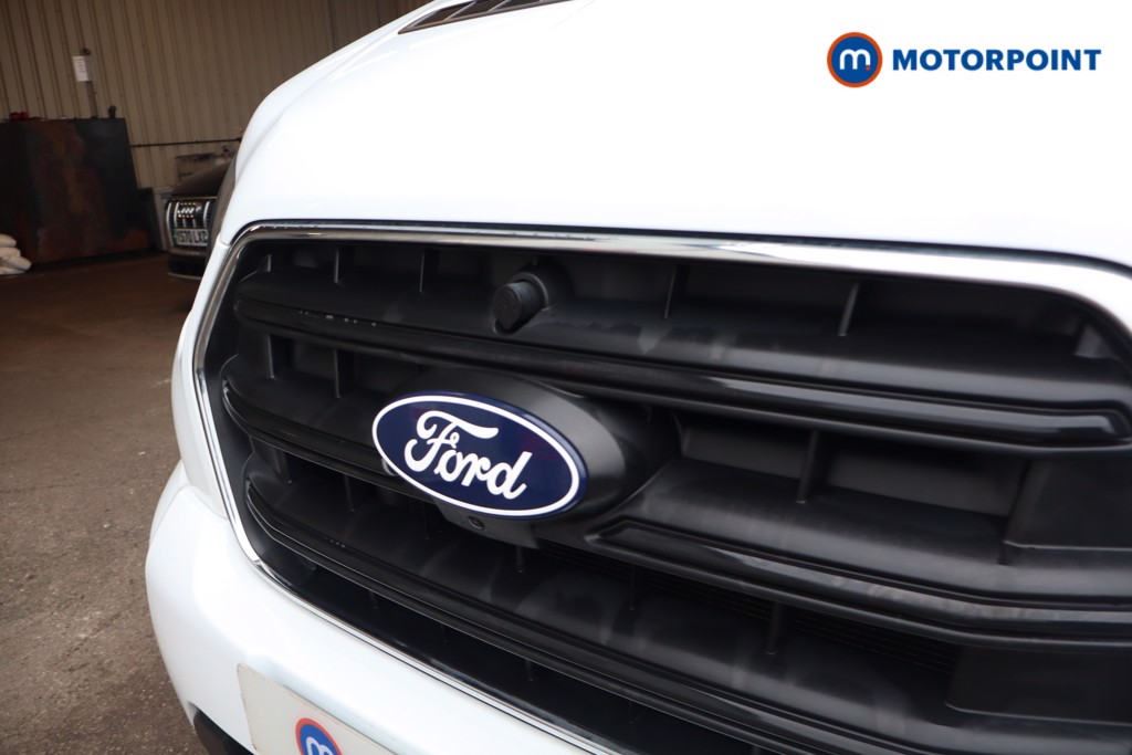 Ford Transit Limited Automatic Diesel Medium Roof Van - Stock Number (1608659) - 24th supplementary image