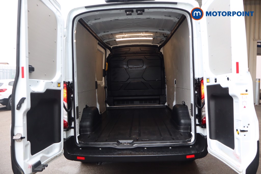 Ford Transit Limited Automatic Diesel Medium Roof Van - Stock Number (1608659) - 32nd supplementary image
