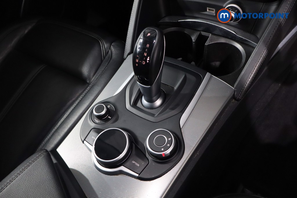 Alfa Romeo Stelvio Speciale Automatic Petrol SUV - Stock Number (1608768) - 19th supplementary image