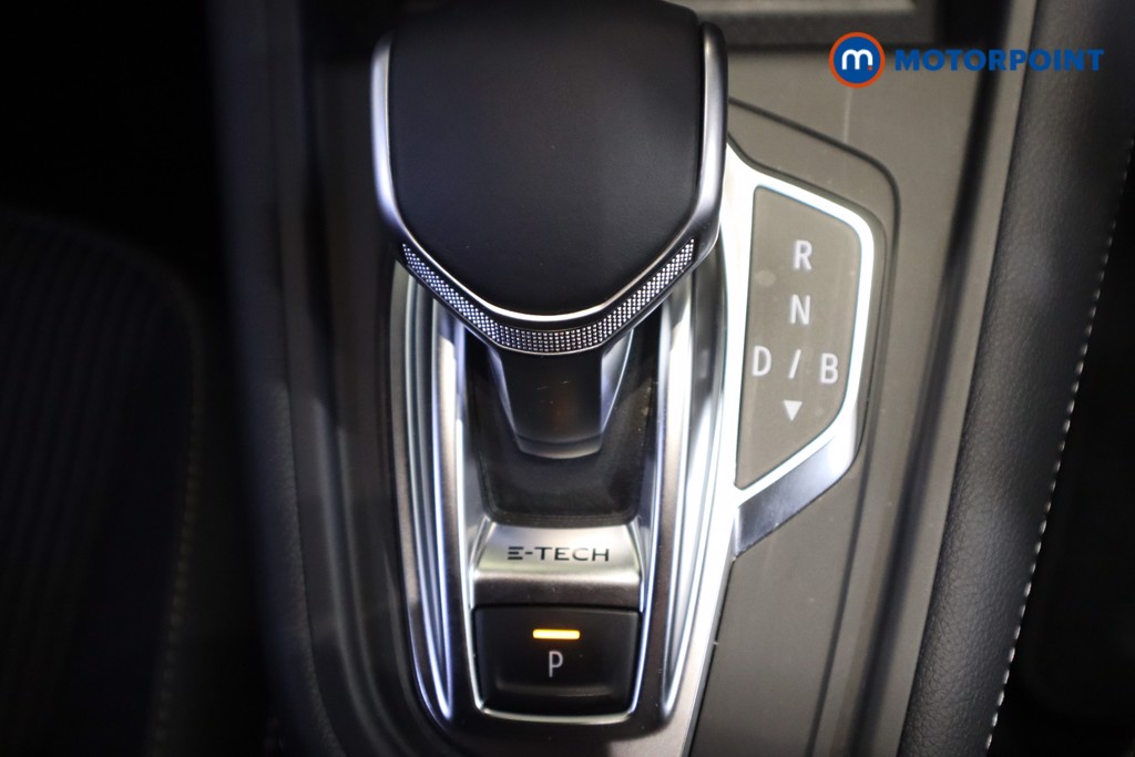 Renault Captur Engineered Automatic Petrol-Electric Hybrid SUV - Stock Number (1608858) - 5th supplementary image