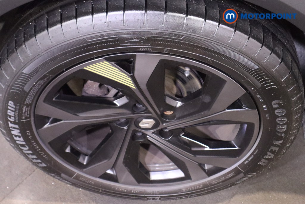 Renault Captur Engineered Automatic Petrol-Electric Hybrid SUV - Stock Number (1608858) - 12th supplementary image