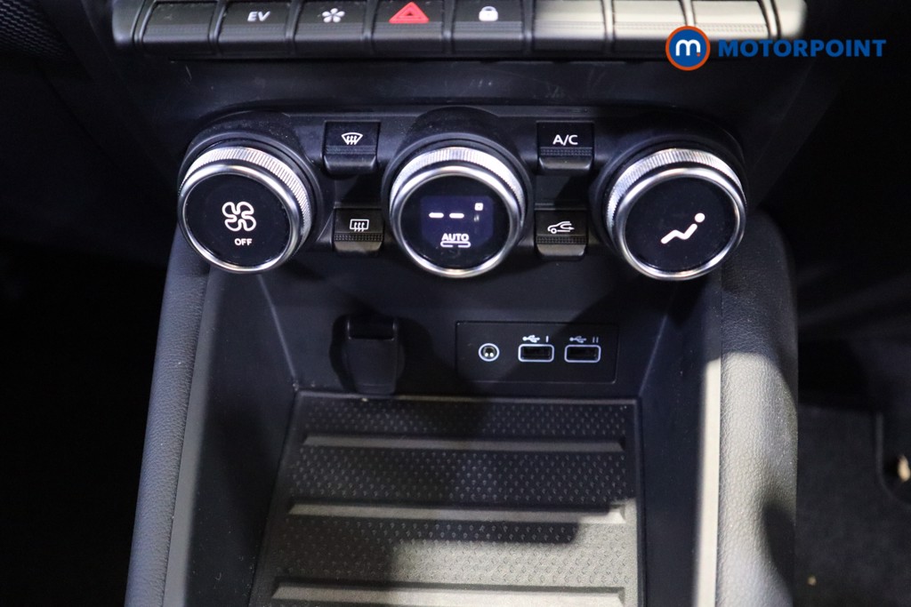 Renault Captur Engineered Automatic Petrol-Electric Hybrid SUV - Stock Number (1608858) - 22nd supplementary image