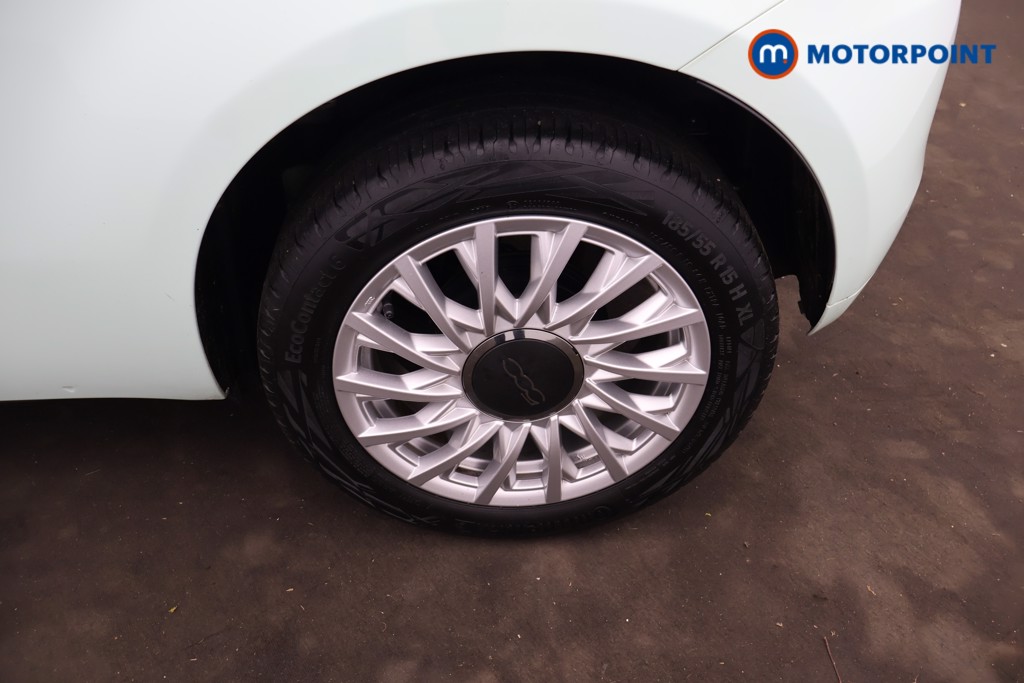 Fiat 500 Lounge Manual Petrol Hatchback - Stock Number (1609104) - 16th supplementary image