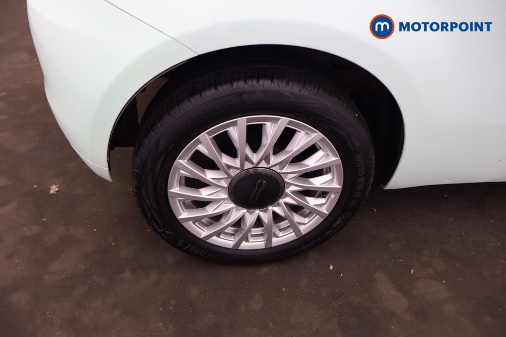 Fiat 500 Lounge Manual Petrol Hatchback - Stock Number (1609104) - 17th supplementary image