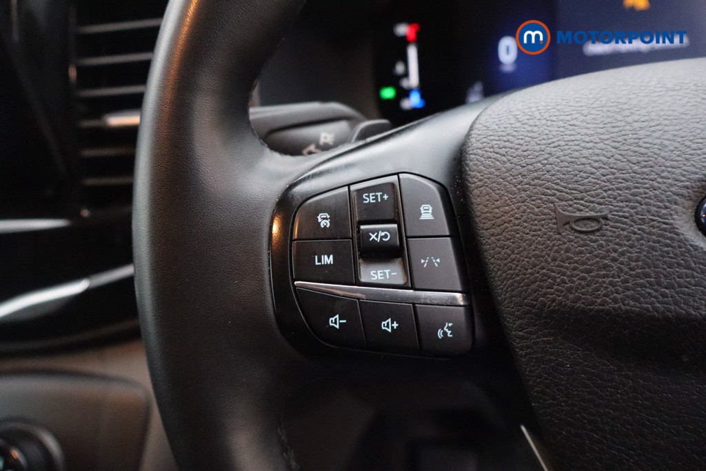 Ford Transit Limited Automatic Diesel Medium Roof Van - Stock Number (1609381) - 6th supplementary image